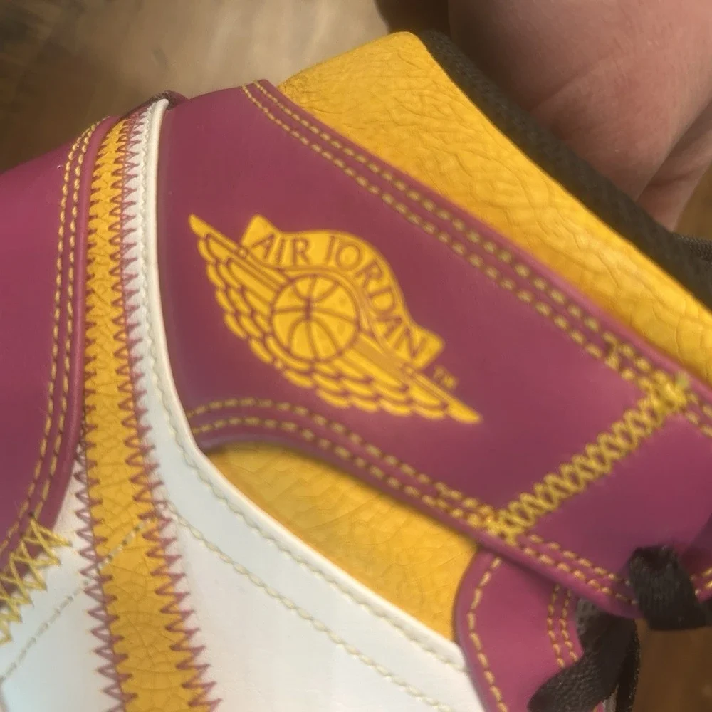 Air Jordan 1 Mid Día de Muertos Women's‎ 8 Fuchsia White Orange 2020 DC0350-100